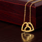 Collier de cœurs entrelacés sans message
